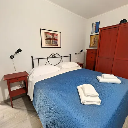 La Sartoria - Casetta Napoletana * Neapol